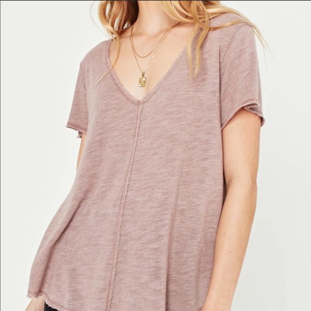 🔥PST🔥URBAN OUTFITTERS WEAREVER V-NECK TEE RELAXED SHIRT LAVENDER MEDIUM NWT - Picture 7 of 9